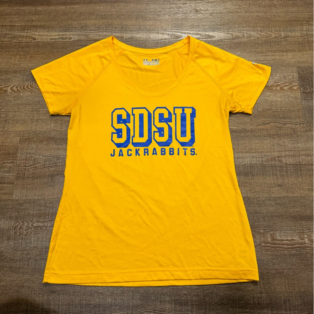 South Dakota State University SDSU Women’s Under Armour short sleeve sz …